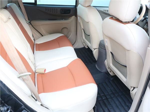 一万多精品江淮瑞鹰 空间大 越野能力强 的国产SUV