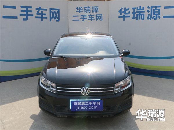 大众桑塔纳，小巧灵动，经济适用